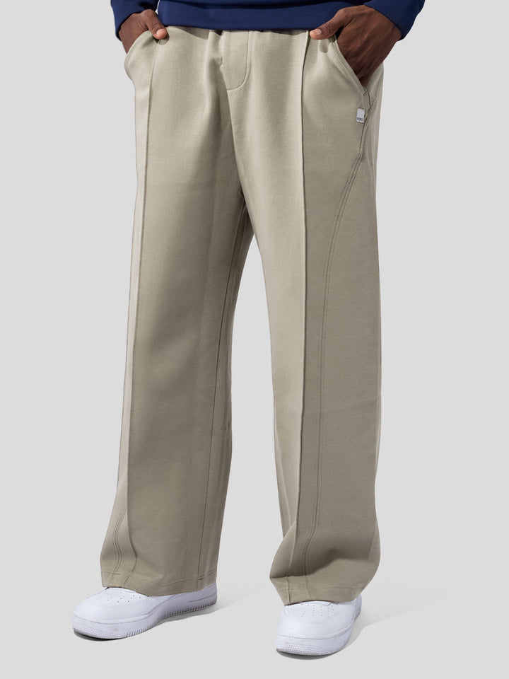 Pantalon Droit CozySpacer" can be rewritten as "Pantalon Droit Confortable CozySpacer.