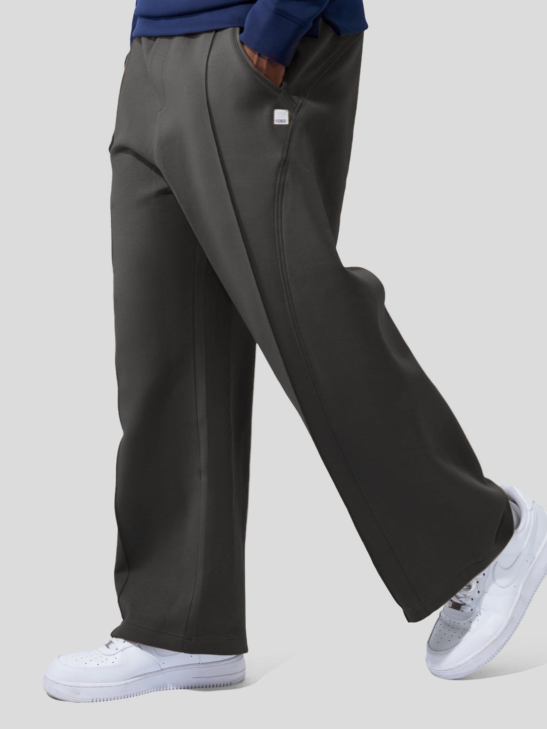 Pantalon Droit CozySpacer" can be rewritten as "Pantalon Droit Confortable CozySpacer.