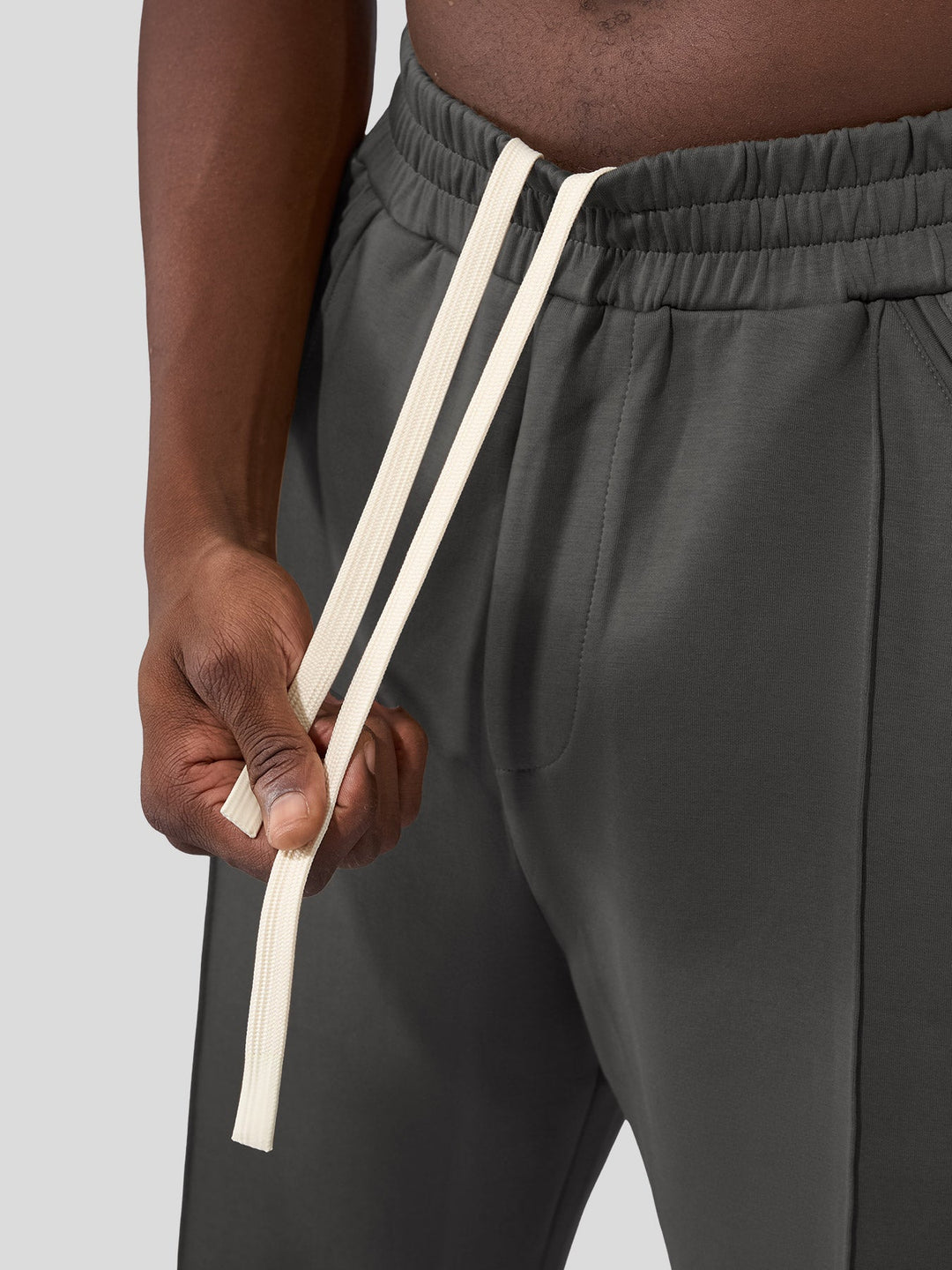 Pantalon Droit CozySpacer" can be rewritten as "Pantalon Droit Confortable CozySpacer.