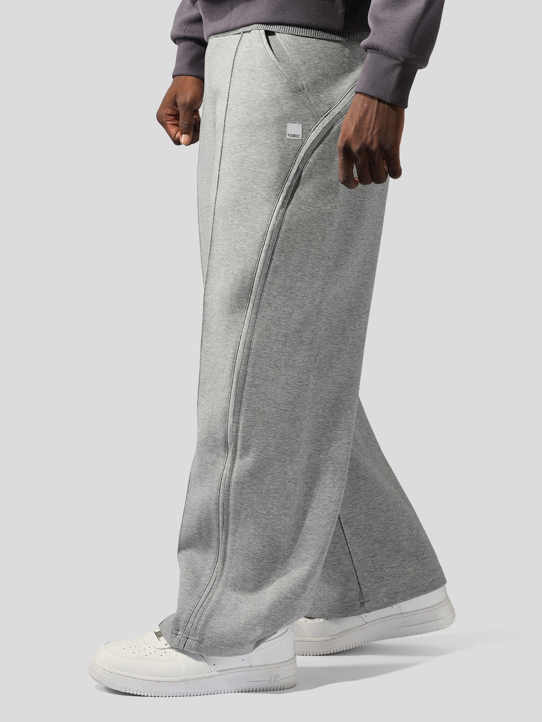 Pantalon Droit CozySpacer" can be rewritten as "Pantalon Droit Confortable CozySpacer.