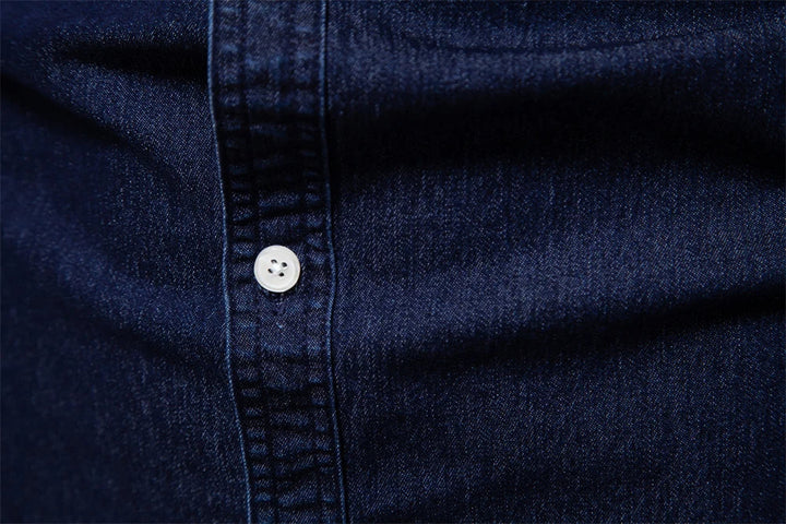 "Chemise en Denim pour Hommes TailorFlex" can be rewritten as "Chemise en Denim Homme TailorFlex".