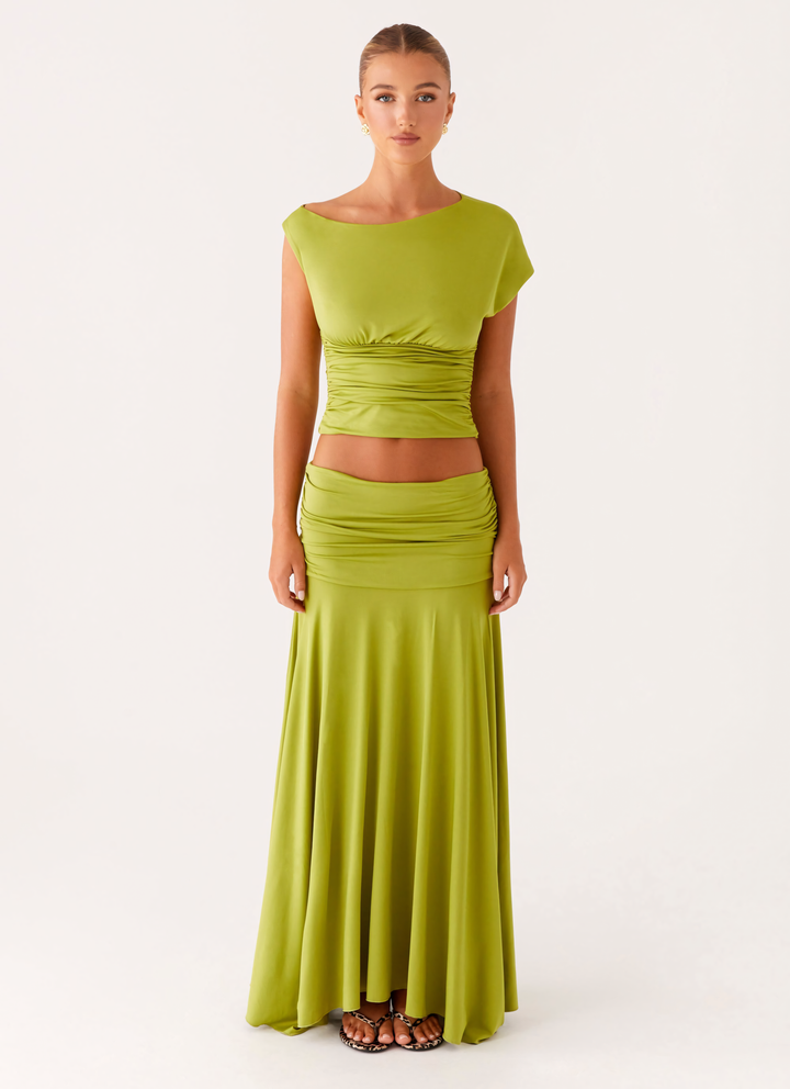 Seraphina – Ensemble maxi en satin froncé
