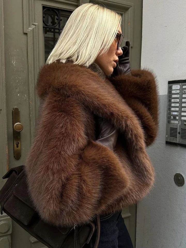 Veste Courte Chic en Fausse Fourrure Marron pour Femme