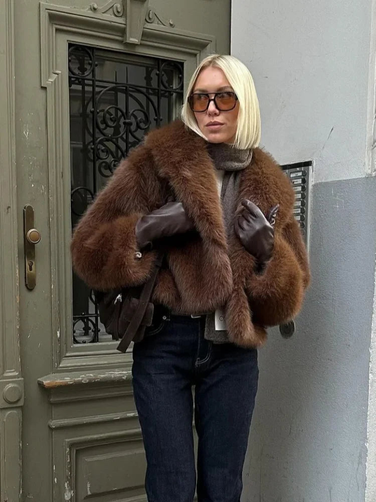 Veste Courte Chic en Fausse Fourrure Marron pour Femme
